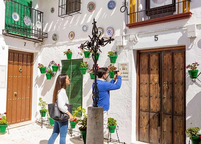 Lujoso chalet en el centro de Andalucía Con barbacoa y chimenea exterior
