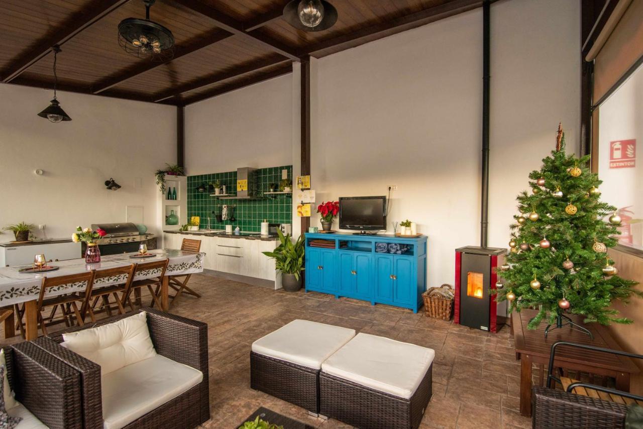 Lujoso En El Centro De Andalucía Con Barbacoa Y Chimenea Exterior * Rute
